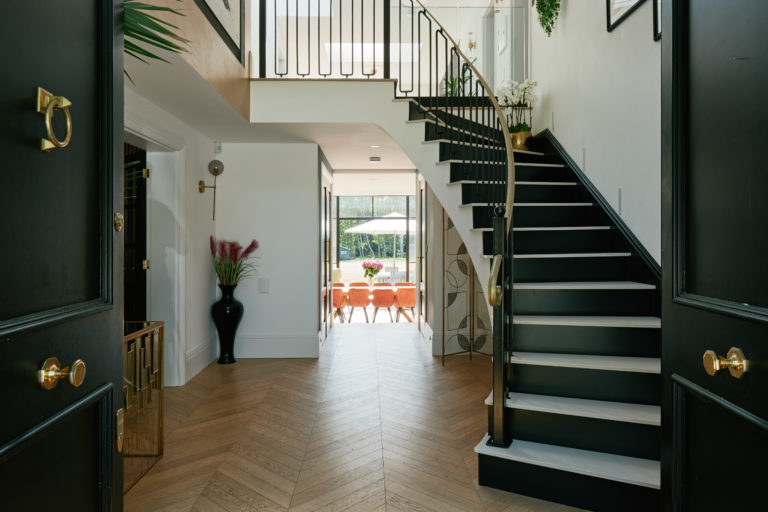 LAWFORDS SURREY, GU3 - SHOOTFACTORY - OTHER UK HOUSES