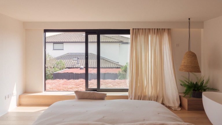 MARLIN SHOREHAM, BN43 - SHOOTFACTORY - OTHER UK HOUSES