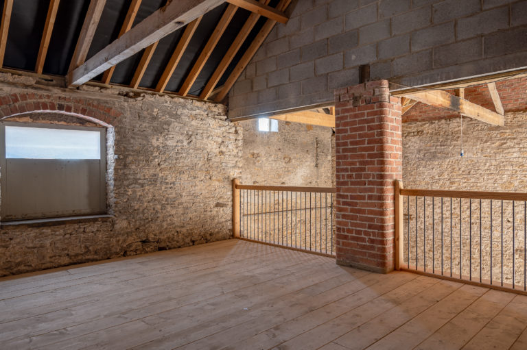 RUSTIC BARN MALTON, YO18