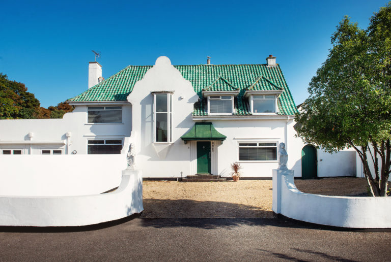 SANDY SHORE KENT, CT10 - SHOOTFACTORY - OTHER UK HOUSES