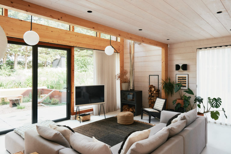 WICKHAM BARN ESSEX, CM5 - SHOOTFACTORY - OTHER UK HOUSES