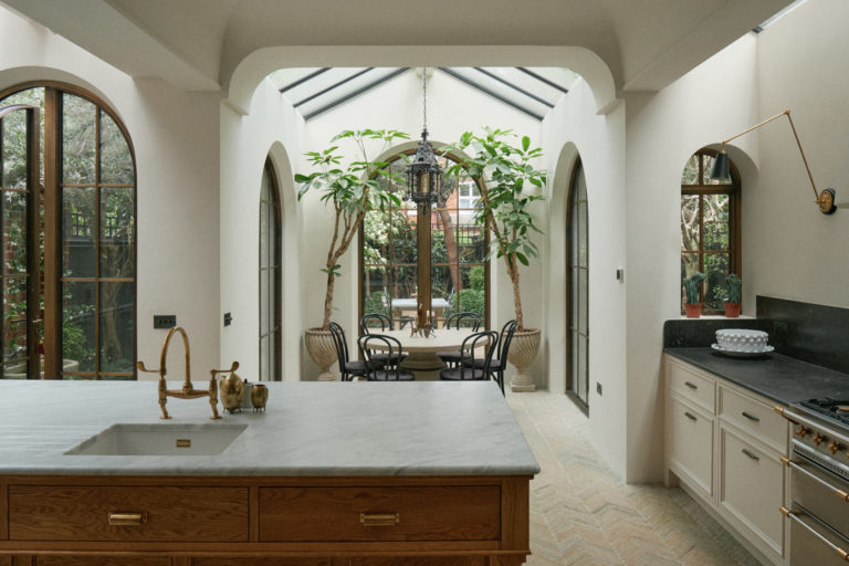 NOTO LONDON, NW2 - SHOOTFACTORY - LONDON HOUSES