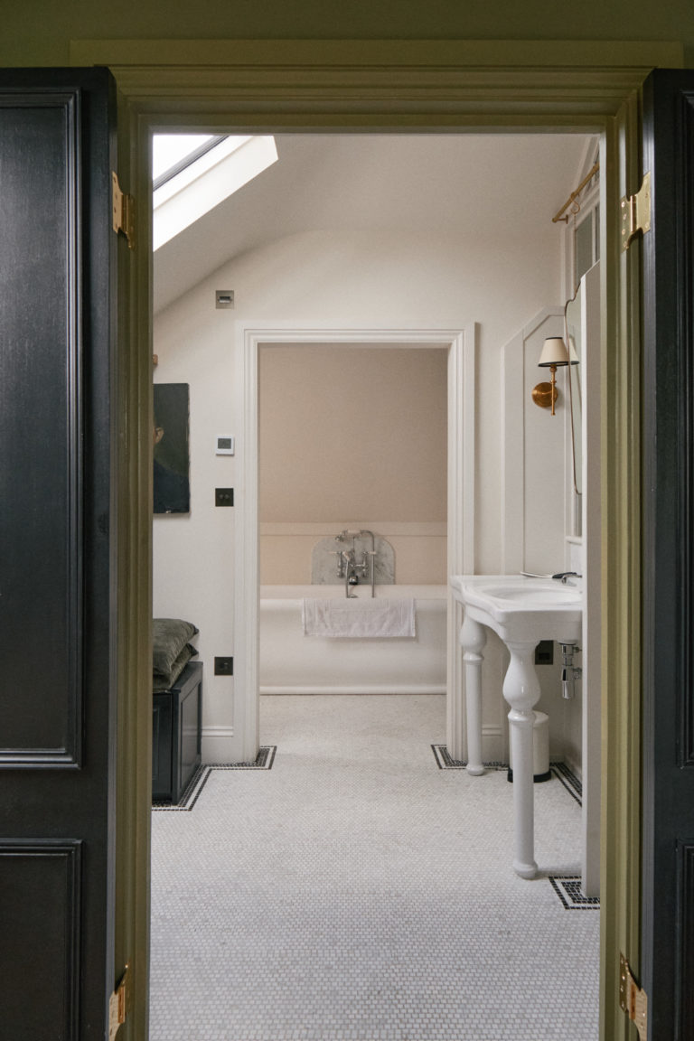 NOTO LONDON, NW2 - SHOOTFACTORY - LONDON HOUSES
