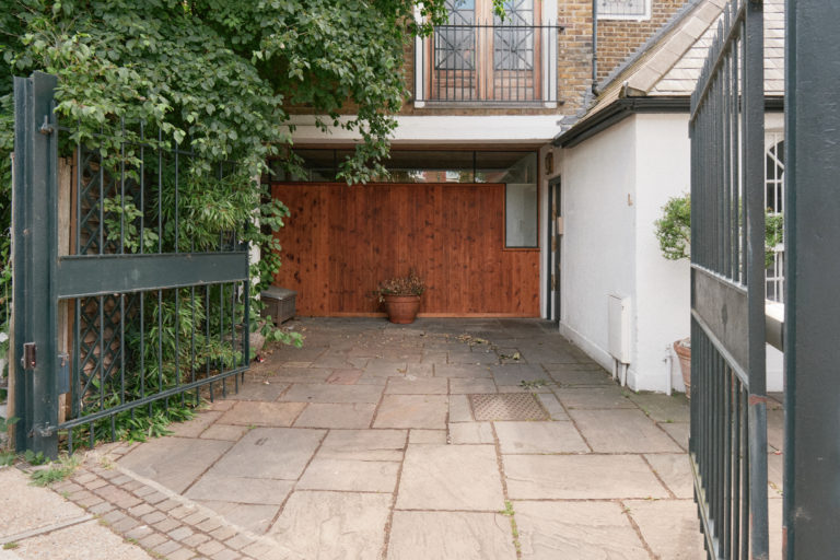 VESTRY LONDON, NW10 - SHOOTFACTORY - LONDON HOUSES