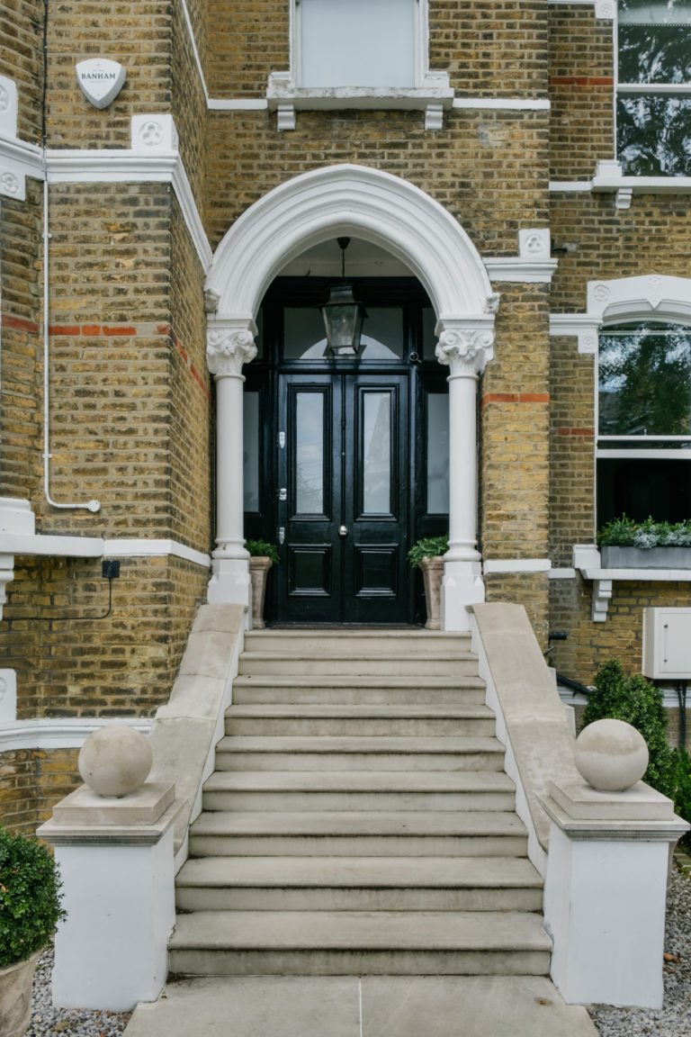 POWER LONDON, SE4 SHOOTFACTORY - LONDON HOUSES