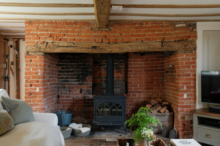THATCHED COTTAGE NEWMARKET, CB8 - SHOOTFACTORY - OTHER UK