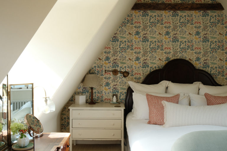 THATCHED COTTAGE NEWMARKET, CB8 - SHOOTFACTORY - OTHER UK