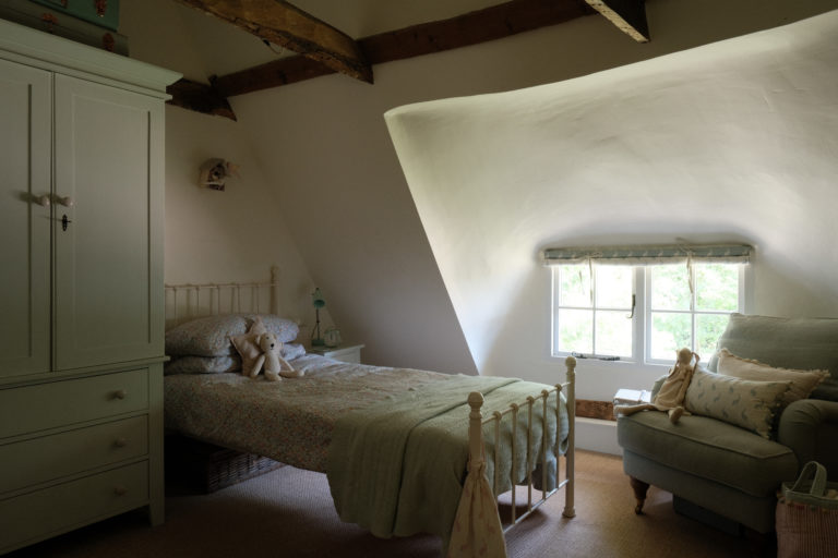 THATCHED COTTAGE NEWMARKET, CB8 - SHOOTFACTORY - OTHER UK