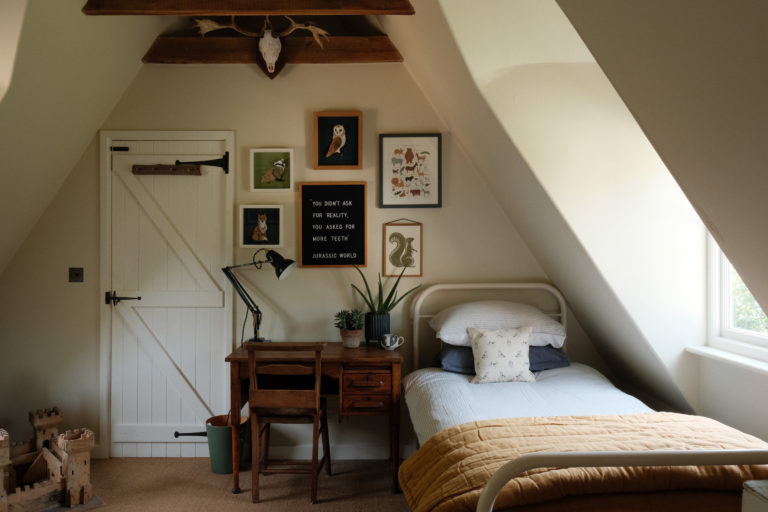 THATCHED COTTAGE NEWMARKET, CB8 - SHOOTFACTORY - OTHER UK