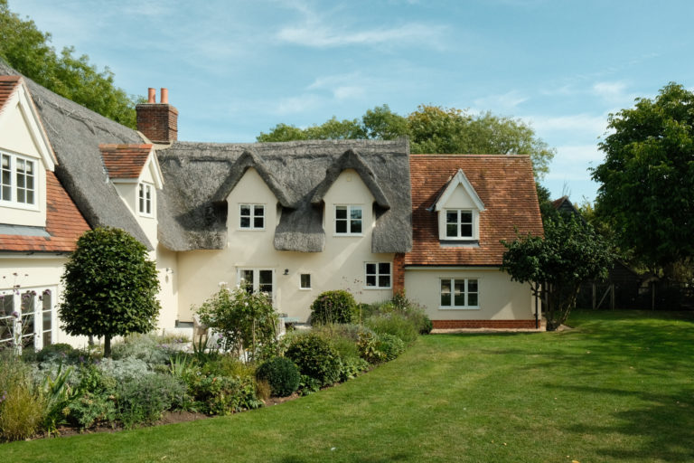 THATCHED COTTAGE NEWMARKET, CB8 - SHOOTFACTORY - OTHER UK