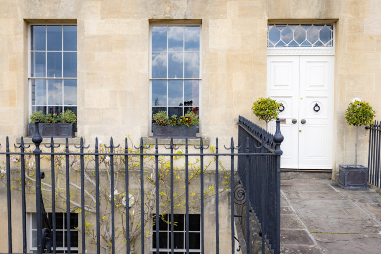 CRESCENT BATH,BA1 - SHOOTFACTORY - OTHER UK HOUSES