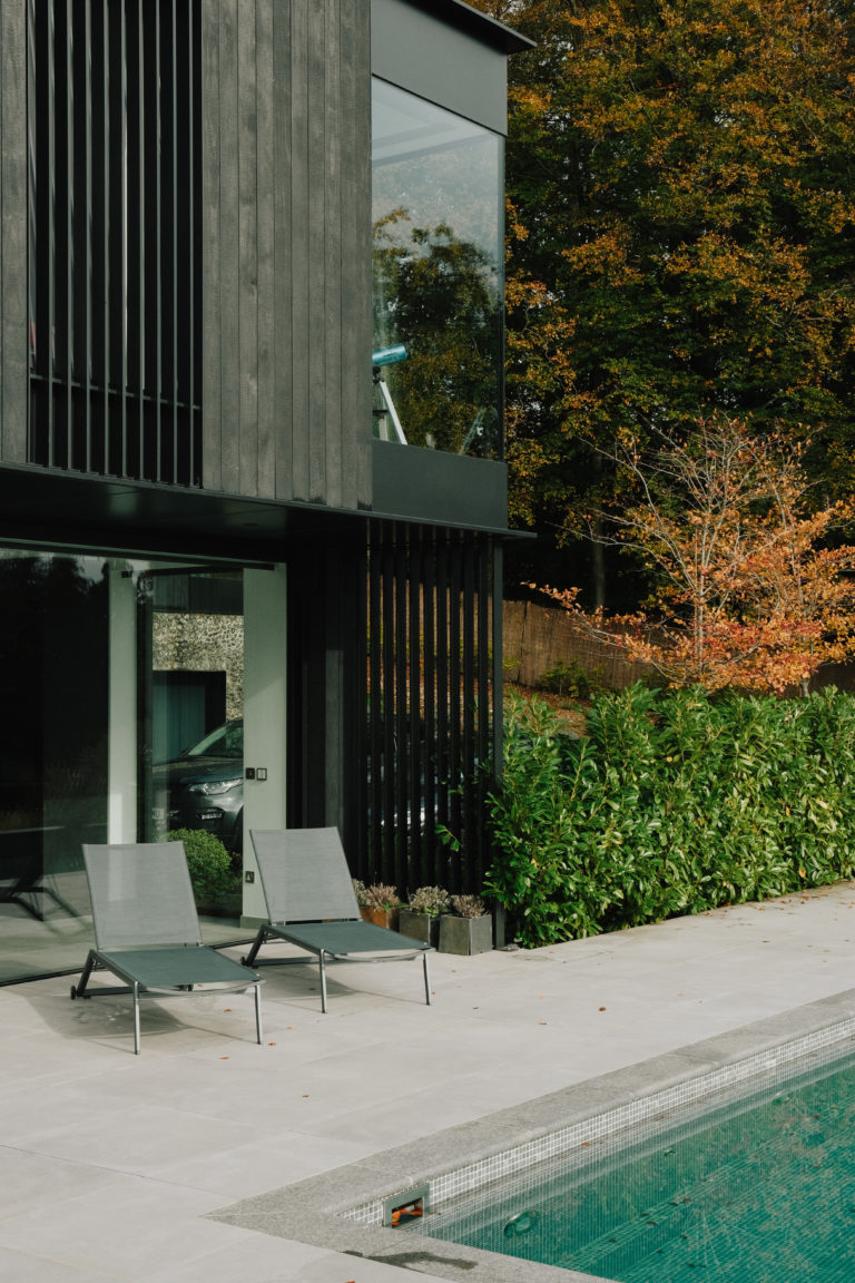 HILLSIDE GUILDFORD, GU5 - SHOOTFACTORY - OTHER UK HOUSES