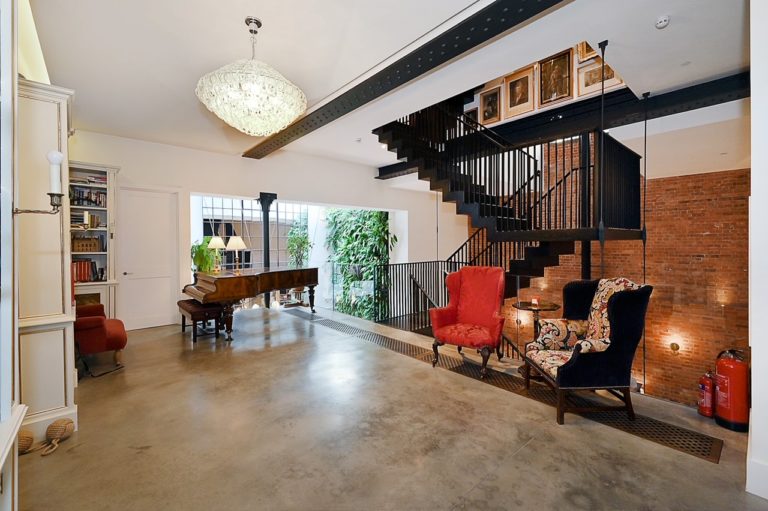 LEO LONDON, EC2A - SHOOTFACTORY - LONDON APARTMENTS