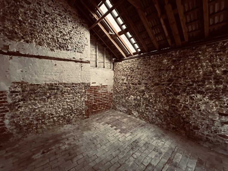 PAINTERS FARM, KENT - SHOOTFACTORY - OTHER UK HOUSES