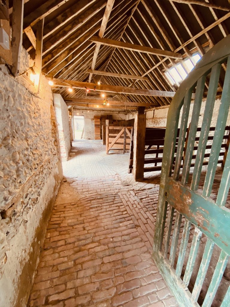 PAINTERS FARM, KENT - SHOOTFACTORY - OTHER UK HOUSES