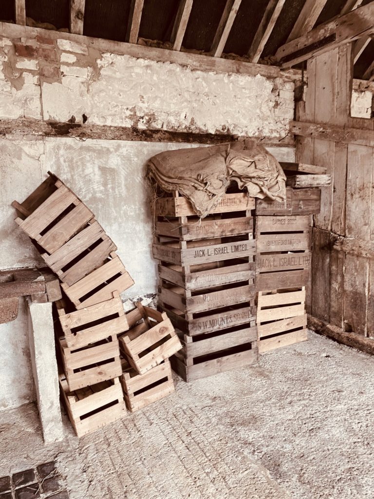 PAINTERS FARM, KENT - SHOOTFACTORY - OTHER UK HOUSES