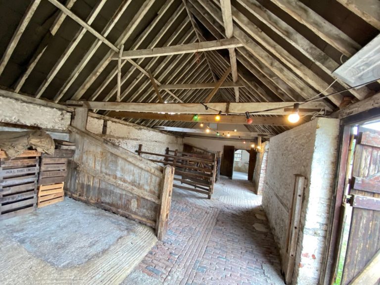 PAINTERS FARM, KENT - SHOOTFACTORY - OTHER UK HOUSES