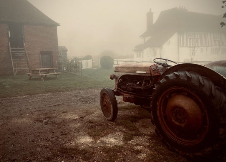 PAINTERS FARM, KENT - SHOOTFACTORY - OTHER UK HOUSES