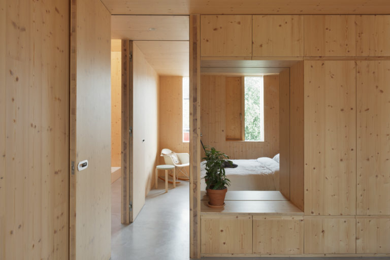 TIMBER HOUSELONDON, E17 SHOOTFACTORY - LONDON HOUSES