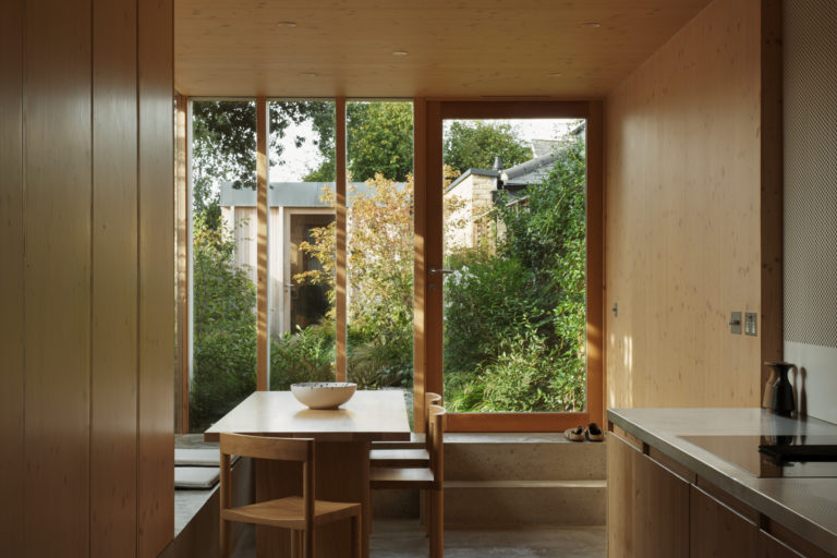 TIMBER HOUSE LONDON, E17 SHOOTFACTORY - LONDON HOUSES