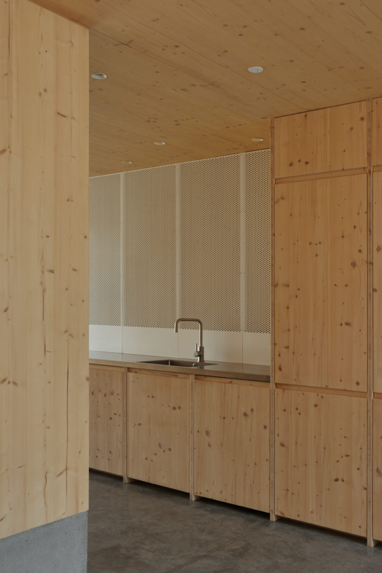 TIMBER HOUSE LONDON, E17 SHOOTFACTORY - LONDON HOUSES