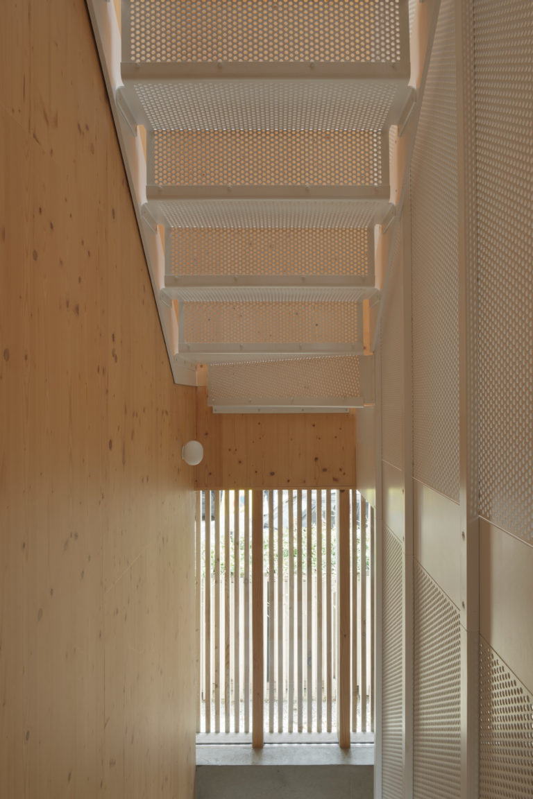 TIMBER HOUSE LONDON, E17 SHOOTFACTORY - LONDON HOUSES