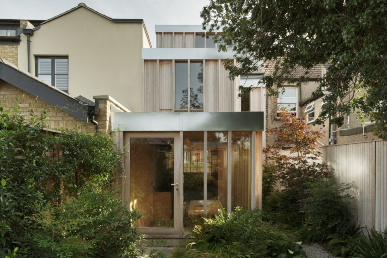 TIMBER HOUSE LONDON, E17 SHOOTFACTORY - LONDON HOUSES