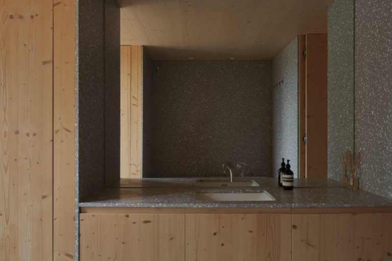 TIMBER HOUSE LONDON, E17 SHOOTFACTORY - LONDON HOUSES