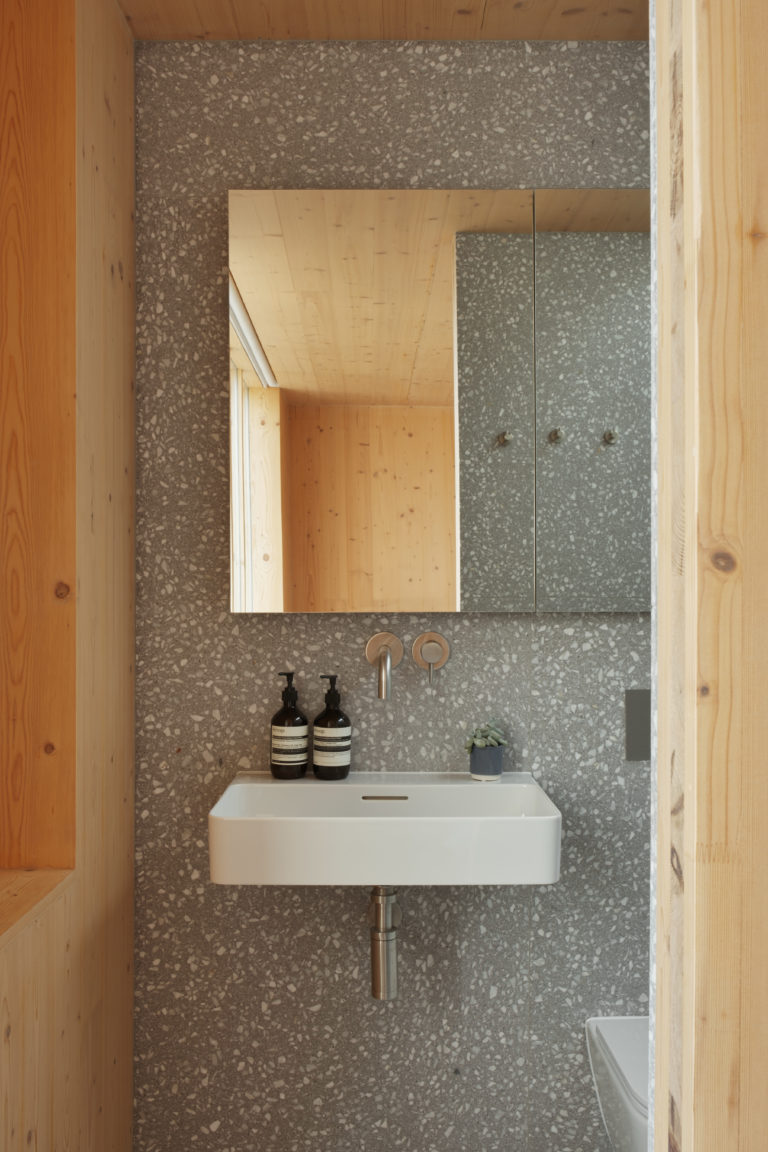 TIMBER HOUSE LONDON, E17 SHOOTFACTORY - LONDON HOUSES