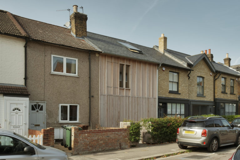 TIMBER HOUSE LONDON, E17 SHOOTFACTORY - LONDON HOUSES