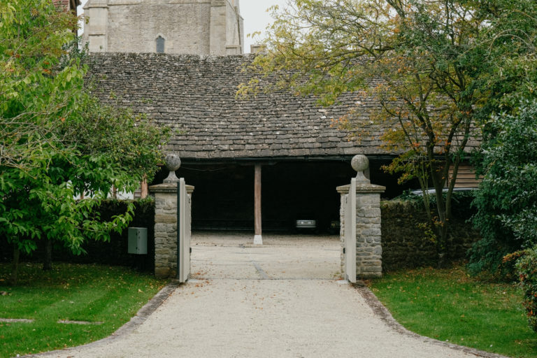 THE VALE OXFORDSHIRE, SN7 - SHOOTFACTORY - OTHER UK HOUSES