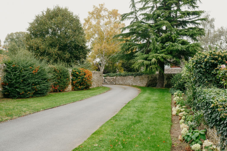 THE VALE OXFORDSHIRE, SN7 - SHOOTFACTORY - OTHER UK HOUSES