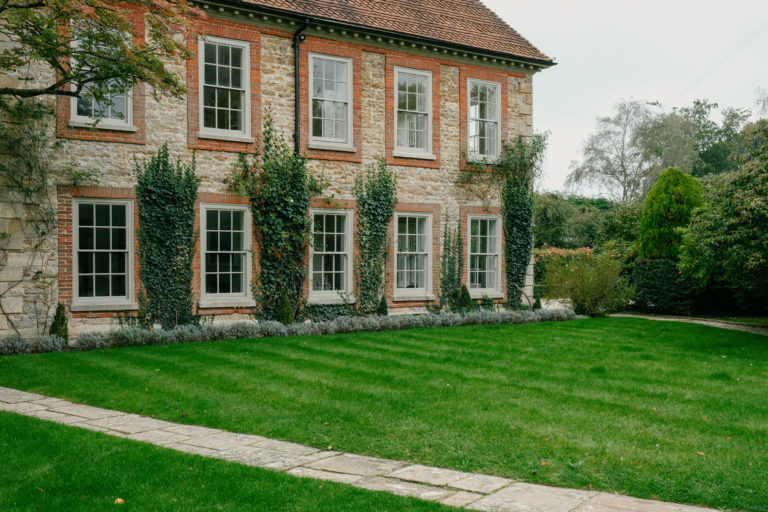 THE VALE OXFORDSHIRE, SN7 - SHOOTFACTORY - OTHER UK HOUSES