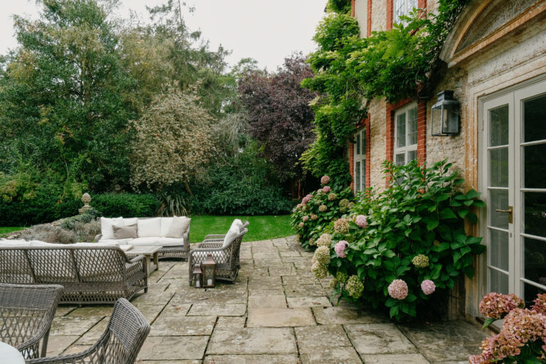 THE VALE OXFORDSHIRE, SN7 - SHOOTFACTORY - OTHER UK HOUSES