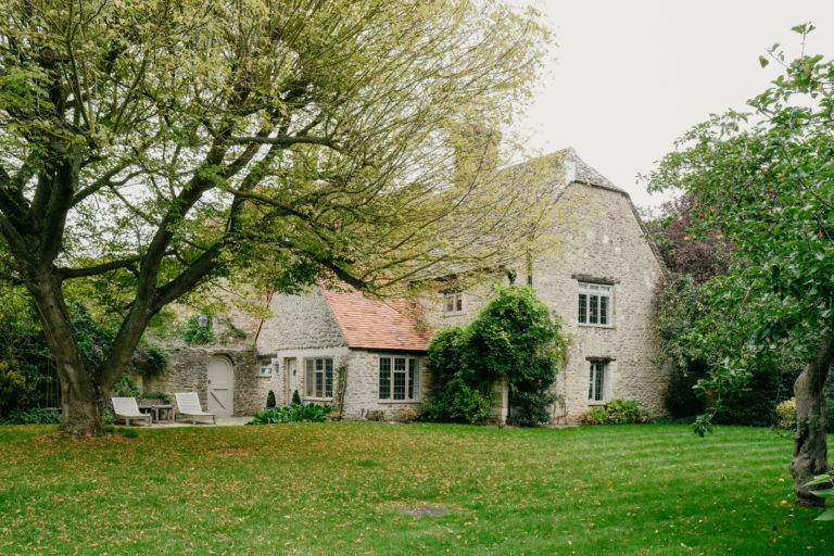 THE VALE OXFORDSHIRE, SN7 - SHOOTFACTORY - OTHER UK HOUSES