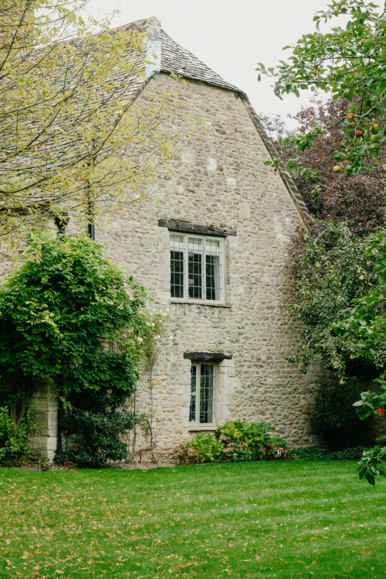 THE VALE OXFORDSHIRE, SN7 - SHOOTFACTORY - OTHER UK HOUSES