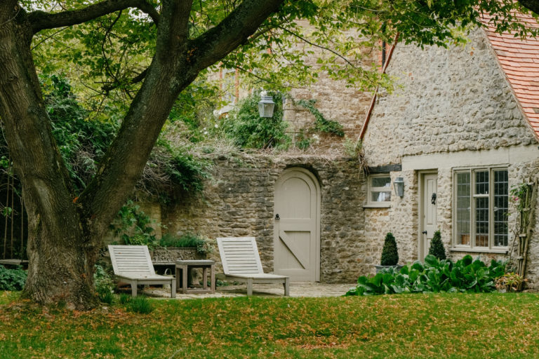 THE VALE OXFORDSHIRE, SN7 - SHOOTFACTORY - OTHER UK HOUSES