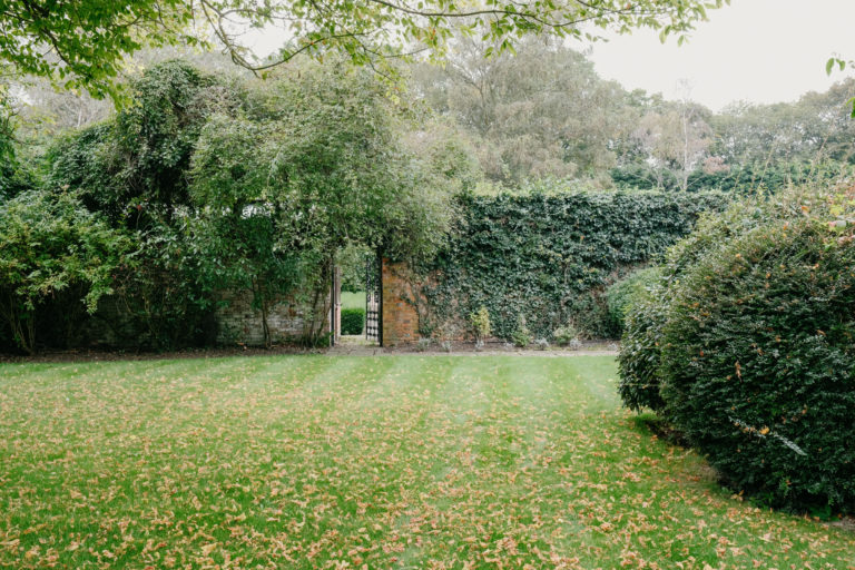 THE VALE OXFORDSHIRE, SN7 - SHOOTFACTORY - OTHER UK HOUSES