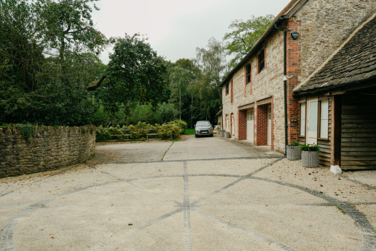 THE VALE OXFORDSHIRE, SN7 - SHOOTFACTORY - OTHER UK HOUSES