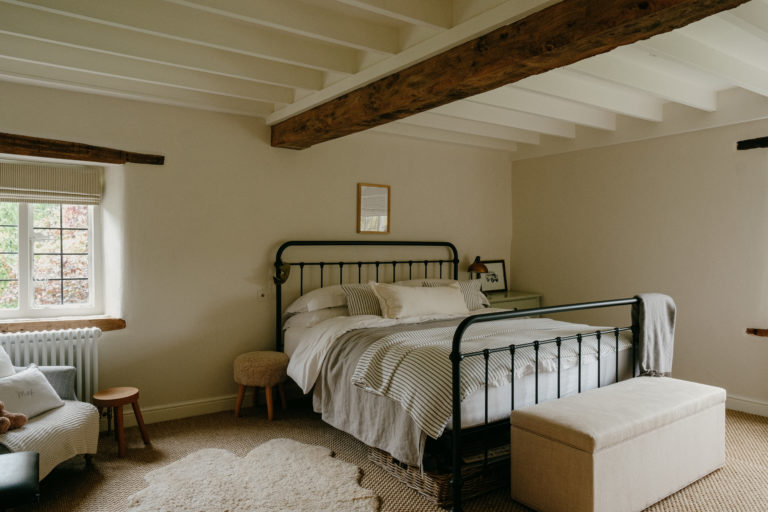 THE VALE OXFORDSHIRE, SN7 - SHOOTFACTORY - OTHER UK HOUSES