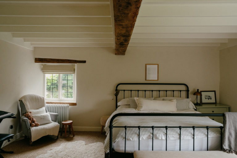 THE VALE OXFORDSHIRE, SN7 - SHOOTFACTORY - OTHER UK HOUSES