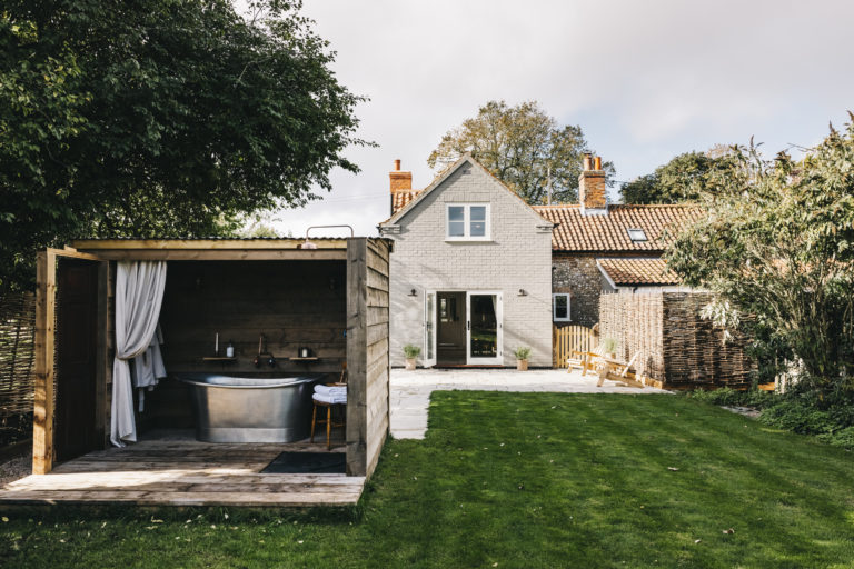 WORKERS COTTAGE NORFOLK, PE31 - SHOOTFACTORY - OTHER UK HOUSES