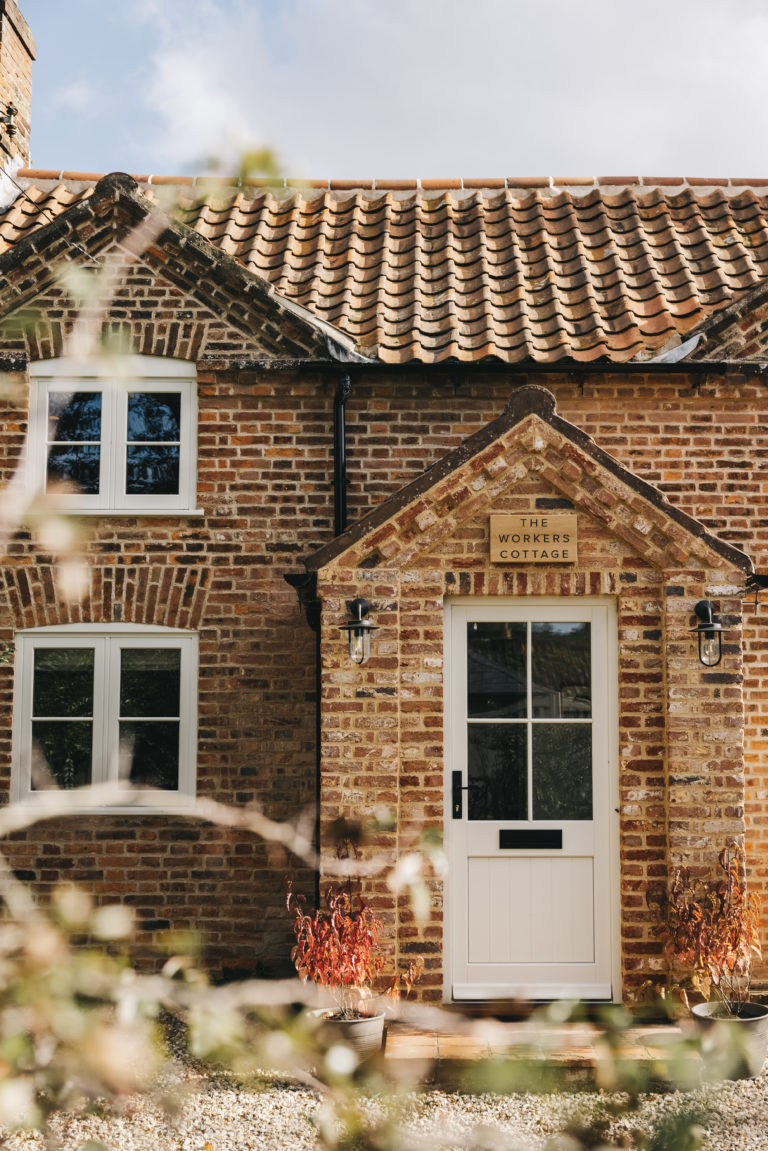 WORKERS COTTAGE NORFOLK, PE31 - SHOOTFACTORY - OTHER UK HOUSES