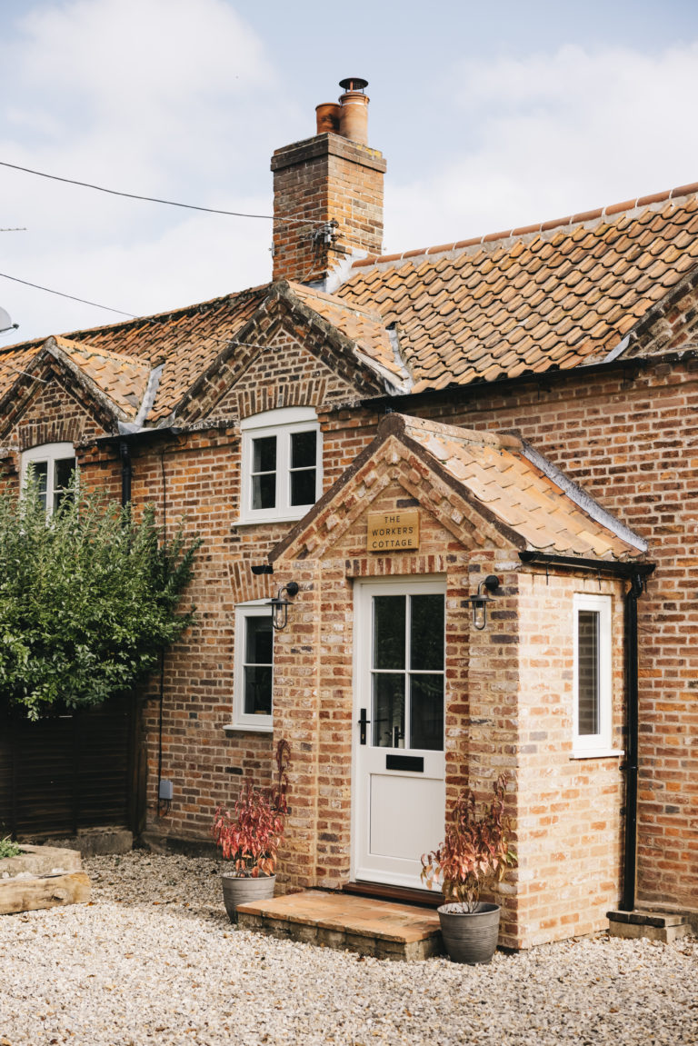 WORKERS COTTAGE NORFOLK, PE31 - SHOOTFACTORY - OTHER UK HOUSES