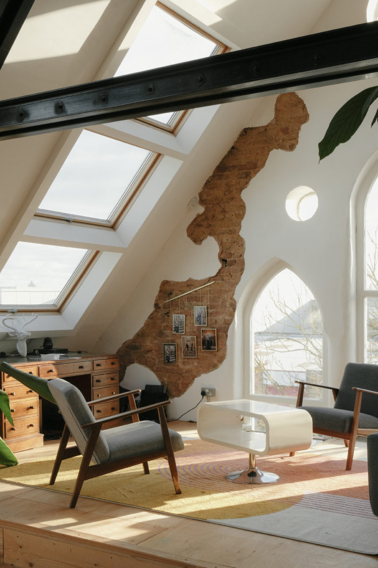 ANISE CHAPEL LONDON, SE23 - SHOOTFACTORY - QUIRKY & UNUSUAL LOCATIONS