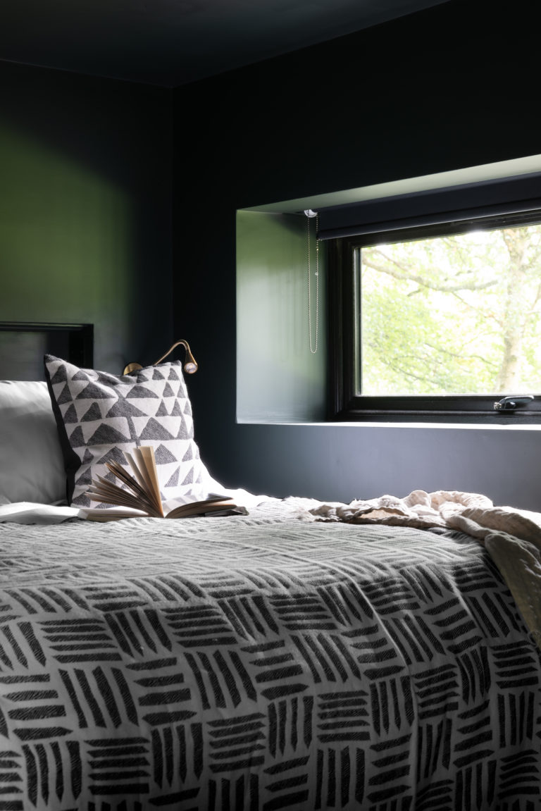 OAK VIEW CABIN WALES, SY22 - SHOOTFACTORY - OTHER UK HOUSES
