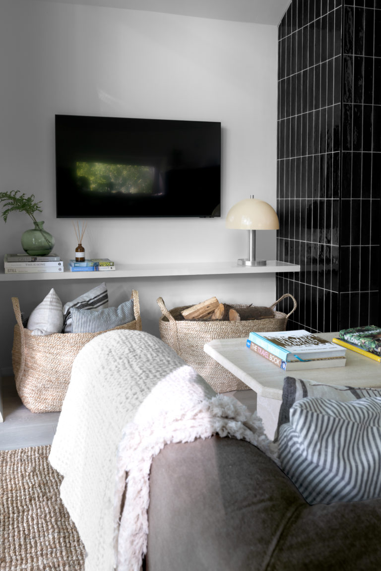 OAK VIEW CABIN WALES, SY22 - SHOOTFACTORY - OTHER UK HOUSES
