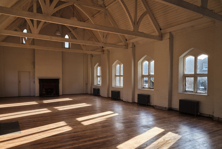 HACKNEY CHAPEL LONDON, E2 - SHOOTFACTORY - PHOTOGRAPHIC STUDIOS
