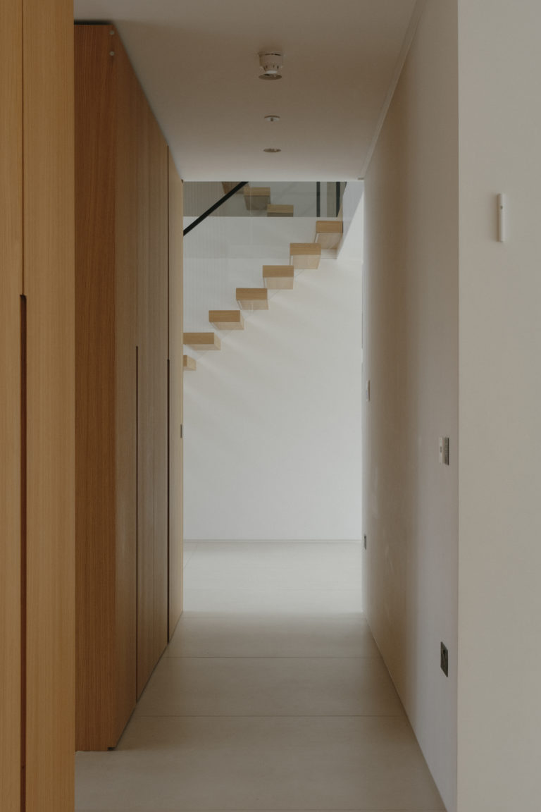 NORTH THREE LONDON, N3- SHOOTFACTORY - LONDON HOUSES