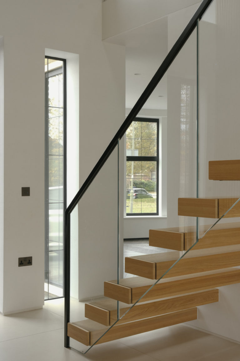 NORTH THREE LONDON, N3- SHOOTFACTORY - LONDON HOUSES